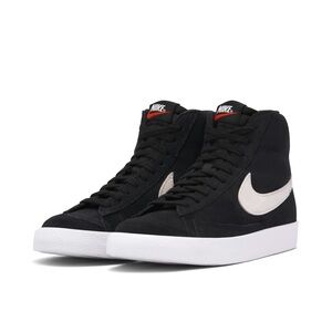 Nike Black and White Sneakers